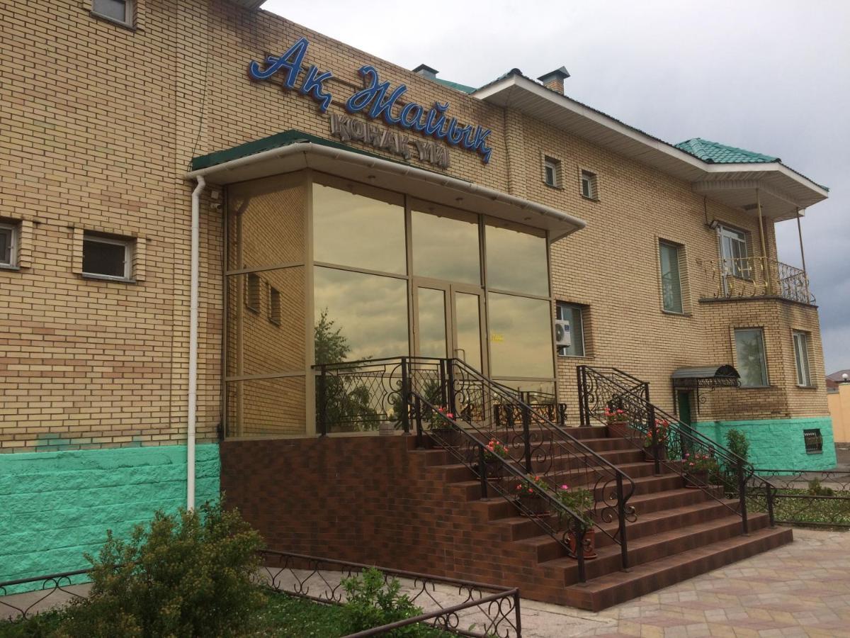 كاراغاندي Hotel ?Omplex Ak-Zhaik المظهر الخارجي الصورة