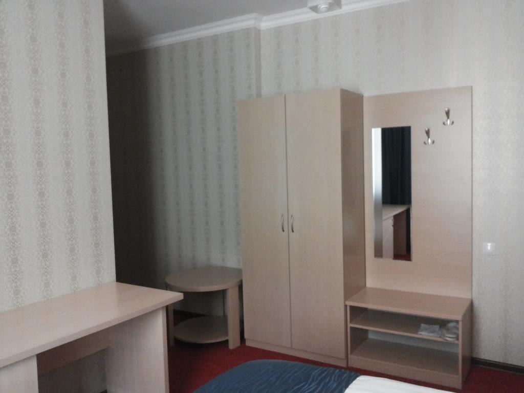 كاراغاندي Hotel ?Omplex Ak-Zhaik الغرفة الصورة