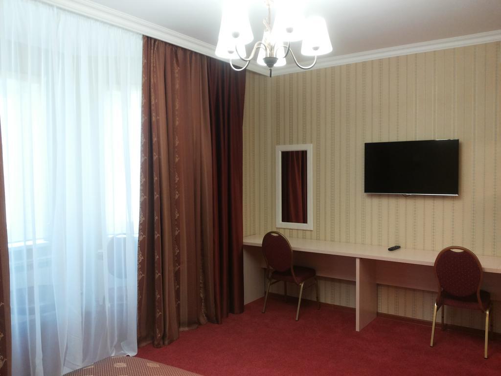 كاراغاندي Hotel ?Omplex Ak-Zhaik الغرفة الصورة