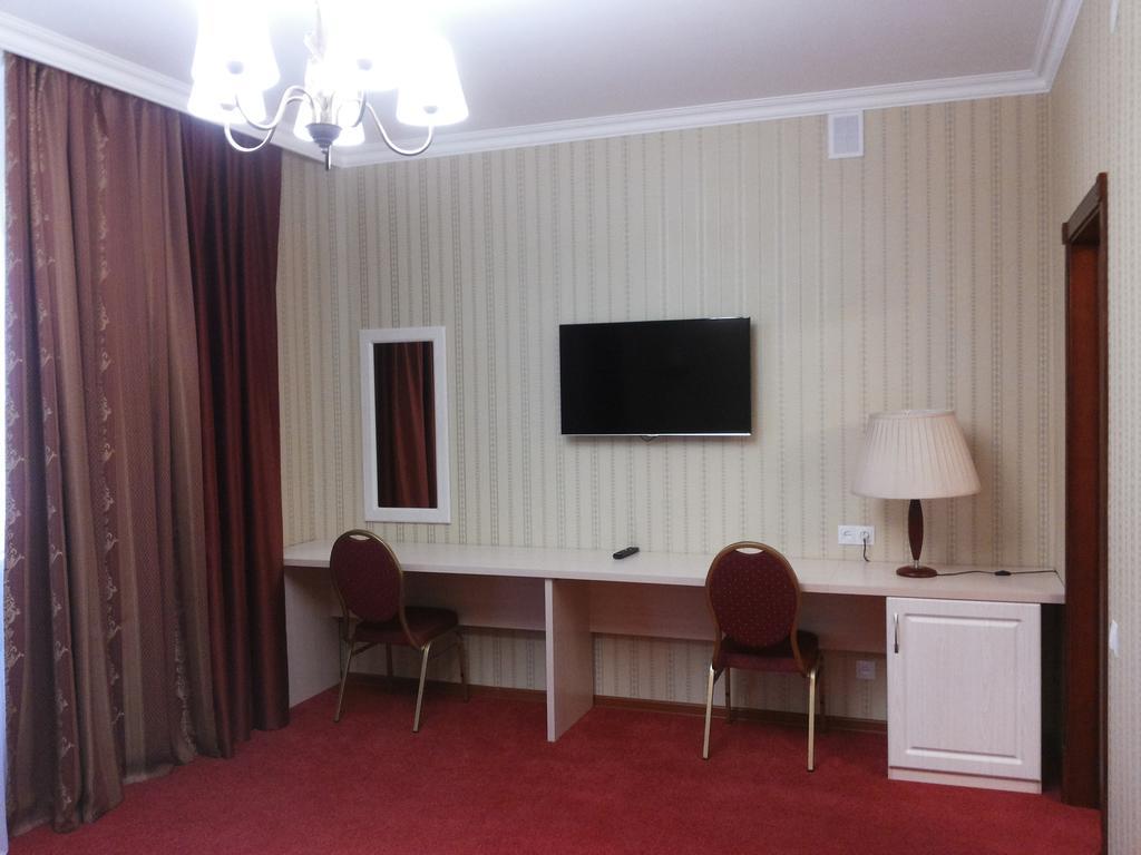 كاراغاندي Hotel ?Omplex Ak-Zhaik الغرفة الصورة