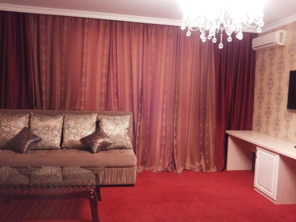 كاراغاندي Hotel ?Omplex Ak-Zhaik الغرفة الصورة