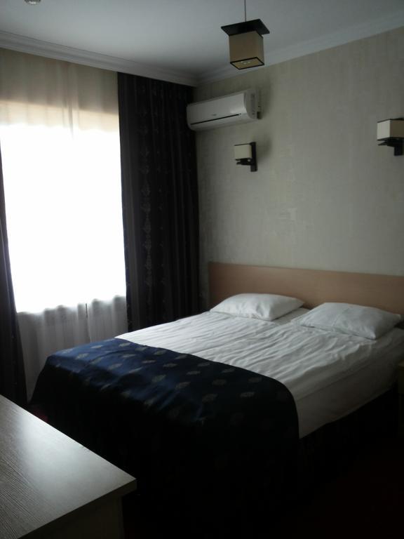 كاراغاندي Hotel ?Omplex Ak-Zhaik الغرفة الصورة