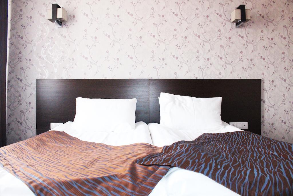 كاراغاندي Hotel ?Omplex Ak-Zhaik الغرفة الصورة