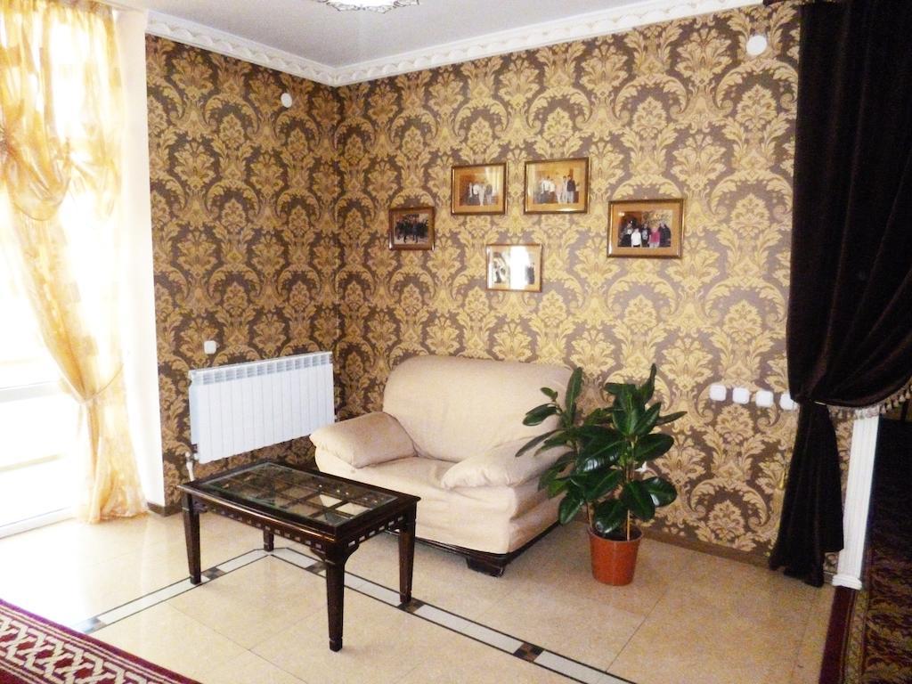 كاراغاندي Hotel ?Omplex Ak-Zhaik المظهر الخارجي الصورة