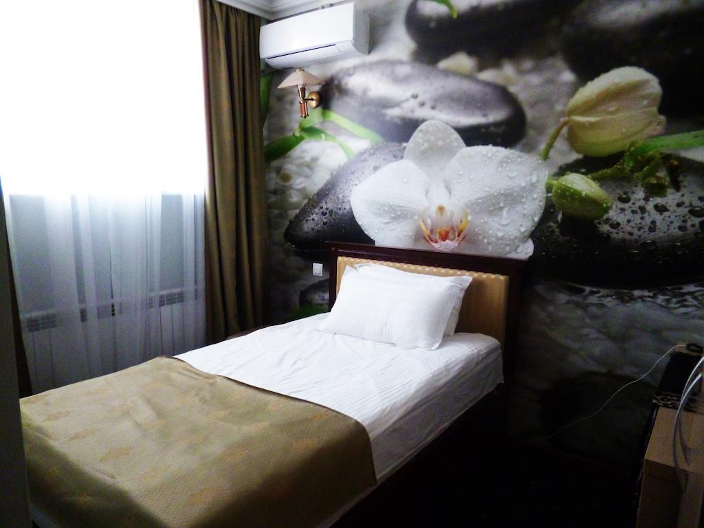 كاراغاندي Hotel ?Omplex Ak-Zhaik الغرفة الصورة