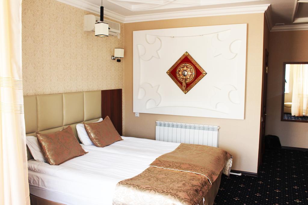 كاراغاندي Hotel ?Omplex Ak-Zhaik الغرفة الصورة