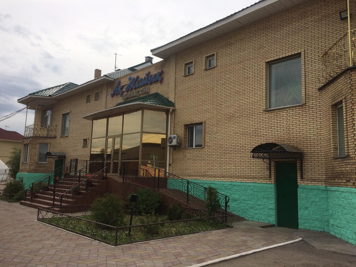 كاراغاندي Hotel ?Omplex Ak-Zhaik المظهر الخارجي الصورة